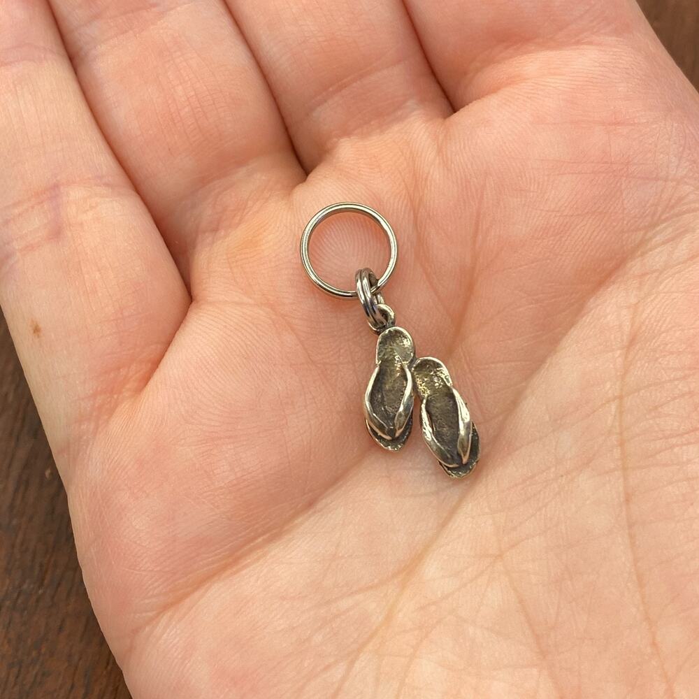Vintage 925 Sterling Silver Flip Flop Sandals Beach Pendant Bracelet Charm